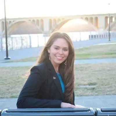 Alexis Arnell