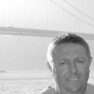 Andrew Ellis