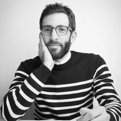 Ari Bloom