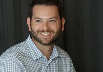 Brett deMarrais