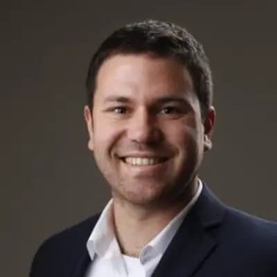 Caleb Zipperstein