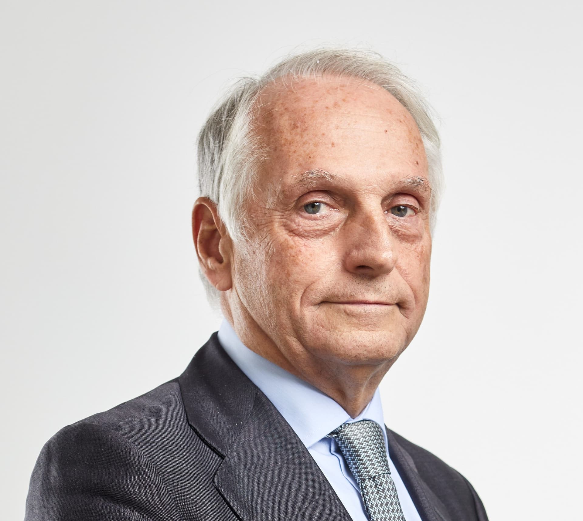 Carlos Mira