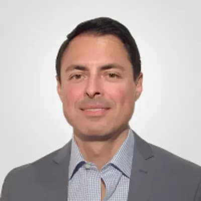 Carlos Olivares