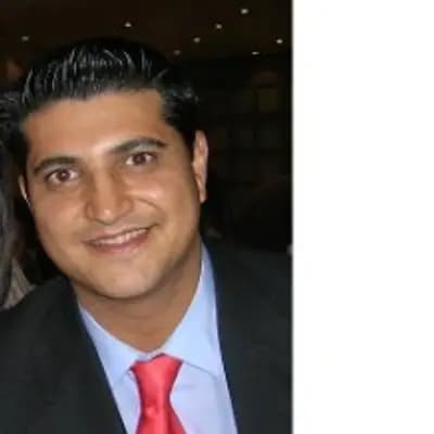 Carlos Ralli Ucendo