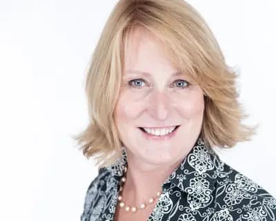 Carol Mackinlay
