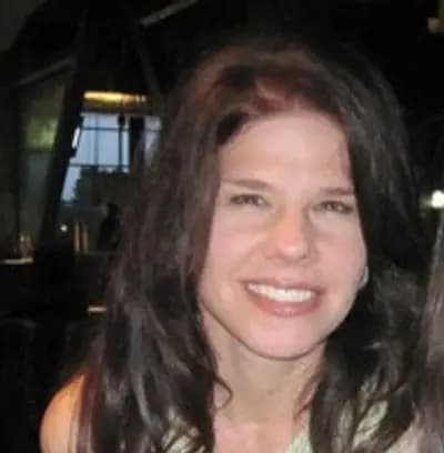 Carolynn Levy