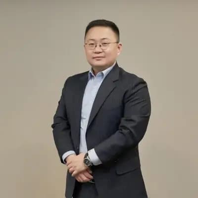 Chris Hwang
