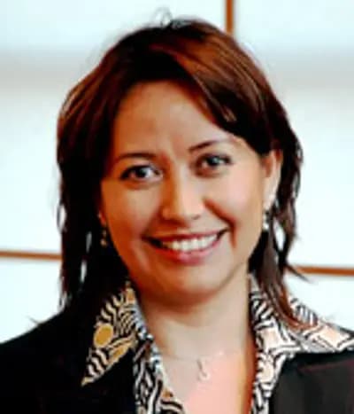 Claudia L. Llanos
