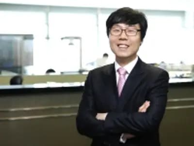 Dong Hyun Song