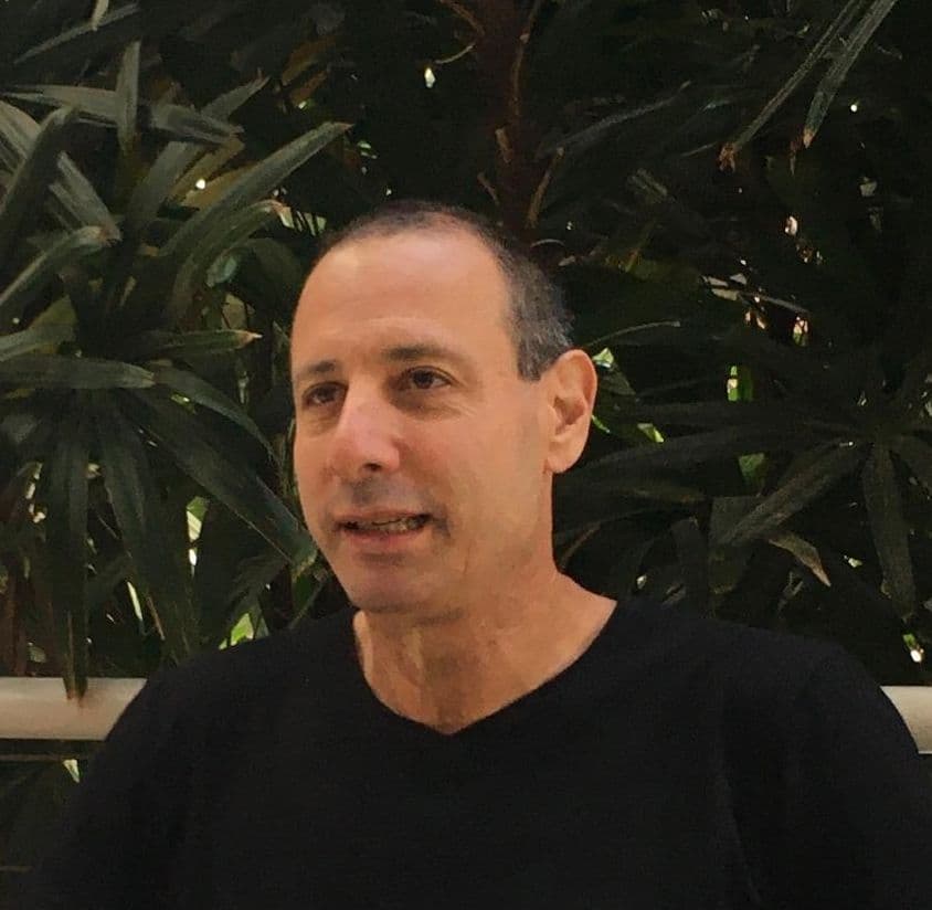 Dror Zur