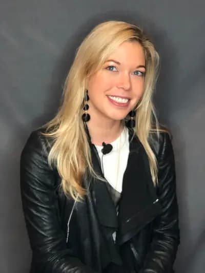 Elizabeth R Whitman