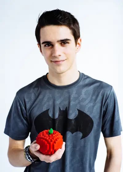 Evan Bacon