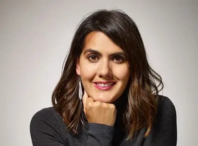 Farrah Storr