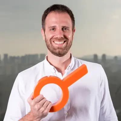 Gustavo D. Saraiva