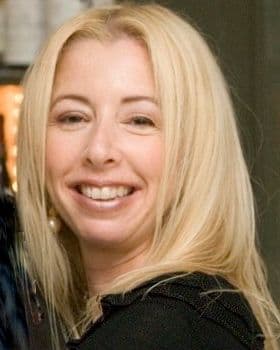 Holly Sraeel
