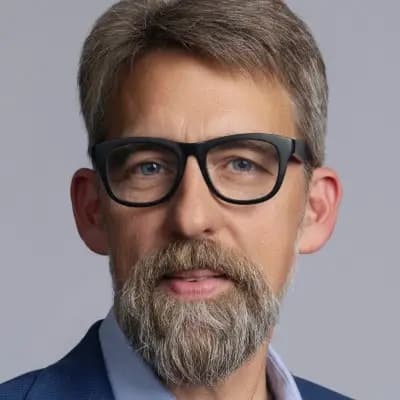 J. Seth Strattan