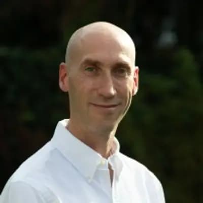 Lee Edwards