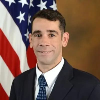Leonel Garciga