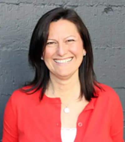 Lori Medeiros