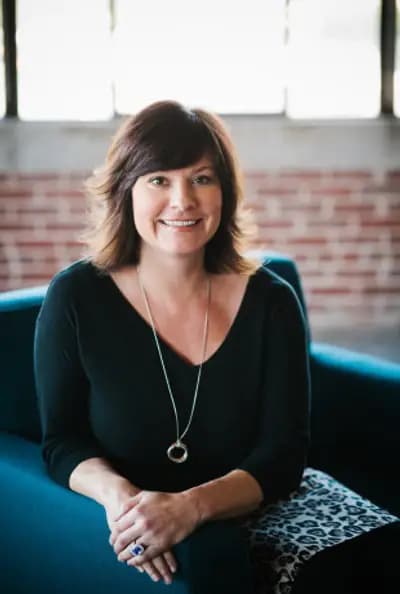 Lynne Laube
