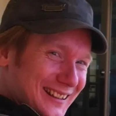 Mikael Lirbank