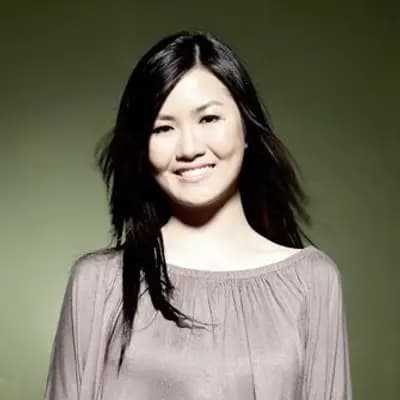 Nicha Suebwonglee