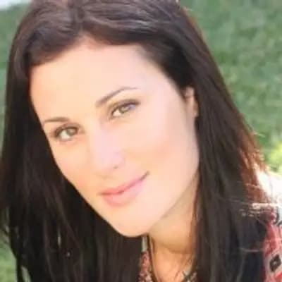 Nicole Emanuel