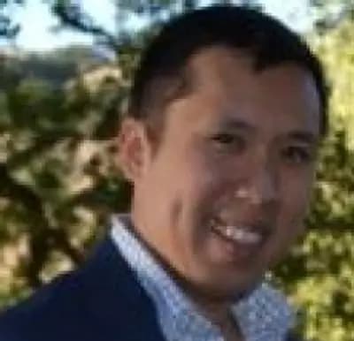 Raymond Lee