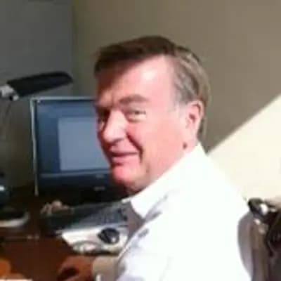 Robert E.Kelly