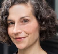 Sara Holoubek