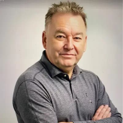 Simon Pearce