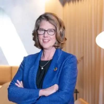 Suzanne Basalla