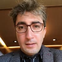 Vahed Qazvinian