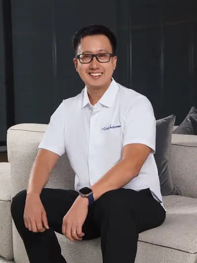 Yinwei Liang