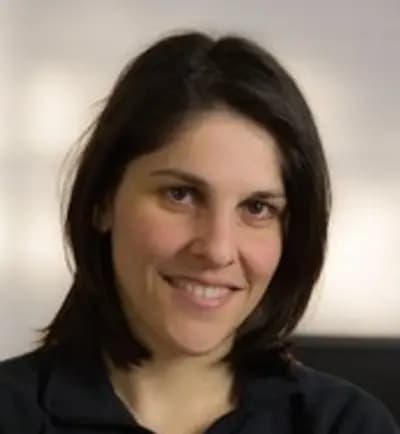 Yiota Tsakiri