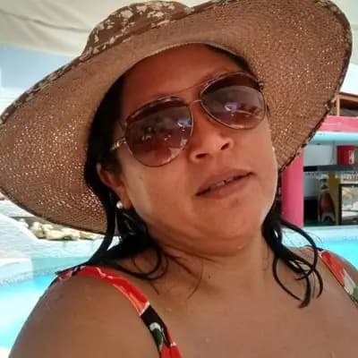 Elsa Saavedra